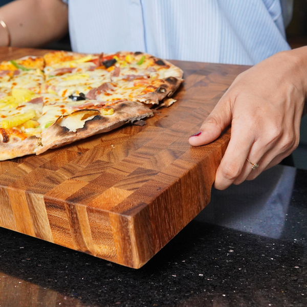 Walnut End-Grain Cutting Board – 20X13X1.6" - Silky-Smooth, Knife‑Friendly, Hand Grips & Non‑Slip Feet